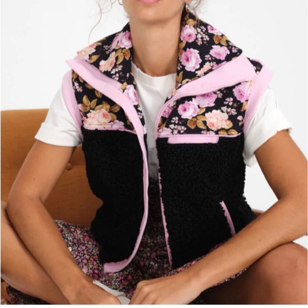 For Love And Lemons Faux Shearling Floral Pink Black Vest Medium NWT - Picture 4 of 10